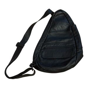Sleek Black Leather Messenger Bag